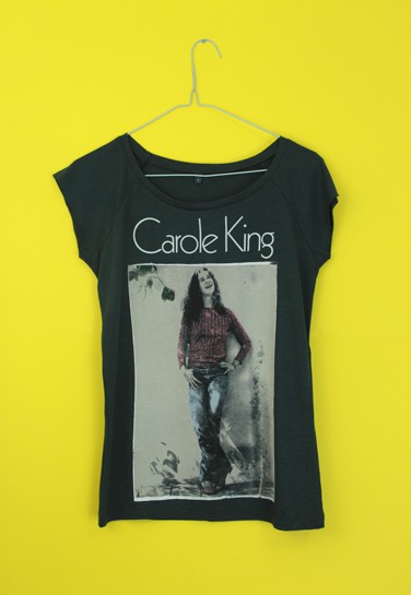 Carole King - Performing Tapestry archive artwork 18